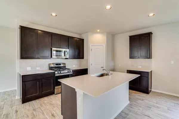San Marcos, TX 78656,123 White Dunes DR