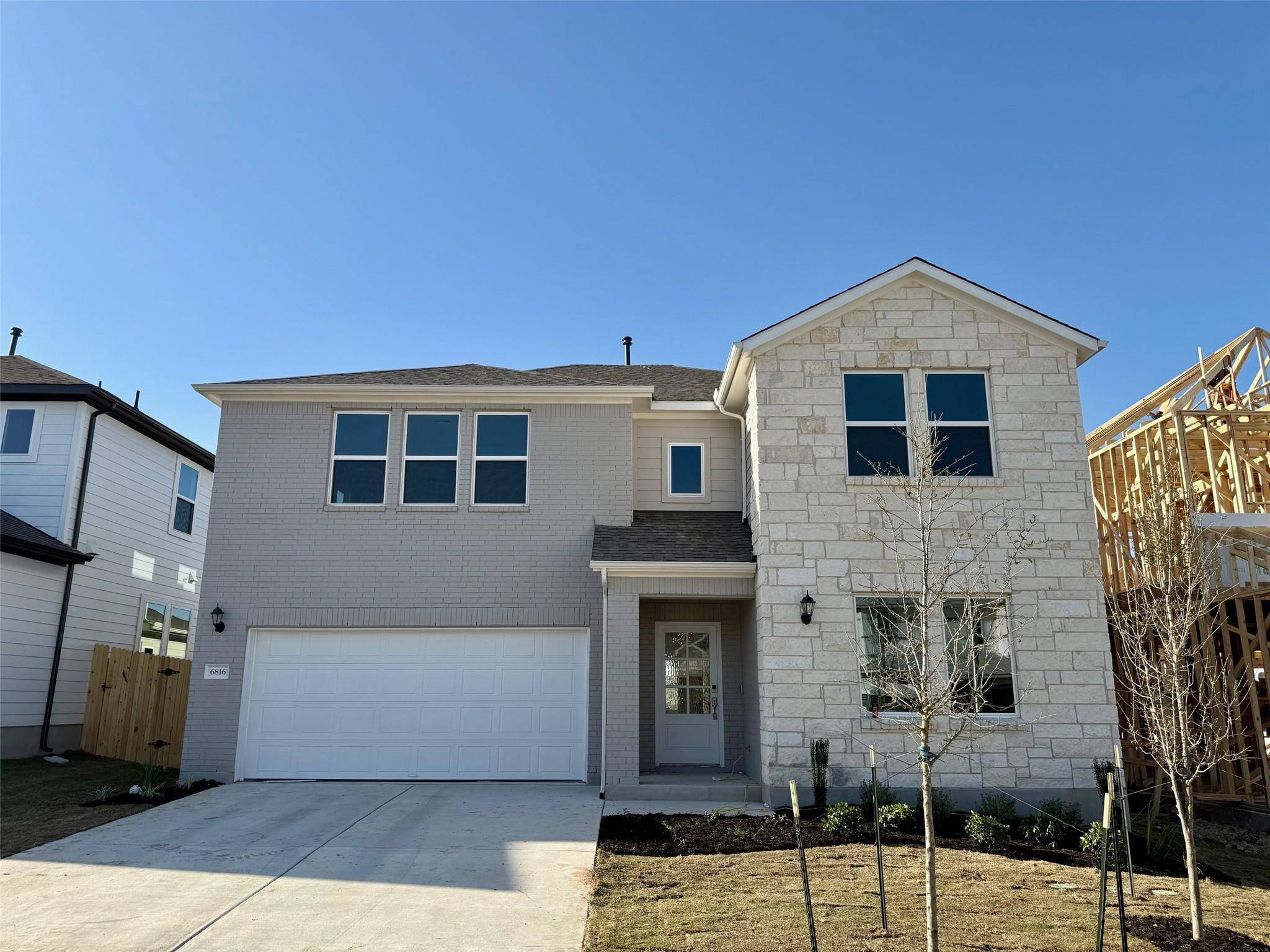 6816 Rounded Pebble LN, Buda, TX 78610