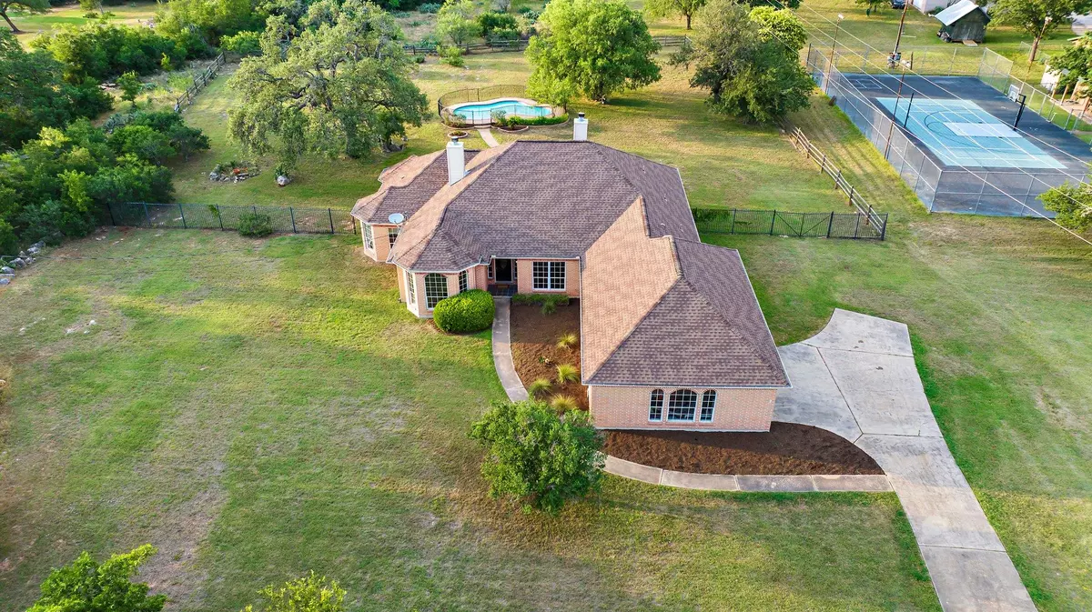 Buda, TX 78610,320 Woodland Oaks TRL