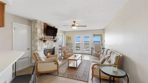 Canyon Lake, TX 78133,1226 Cougar DR #15