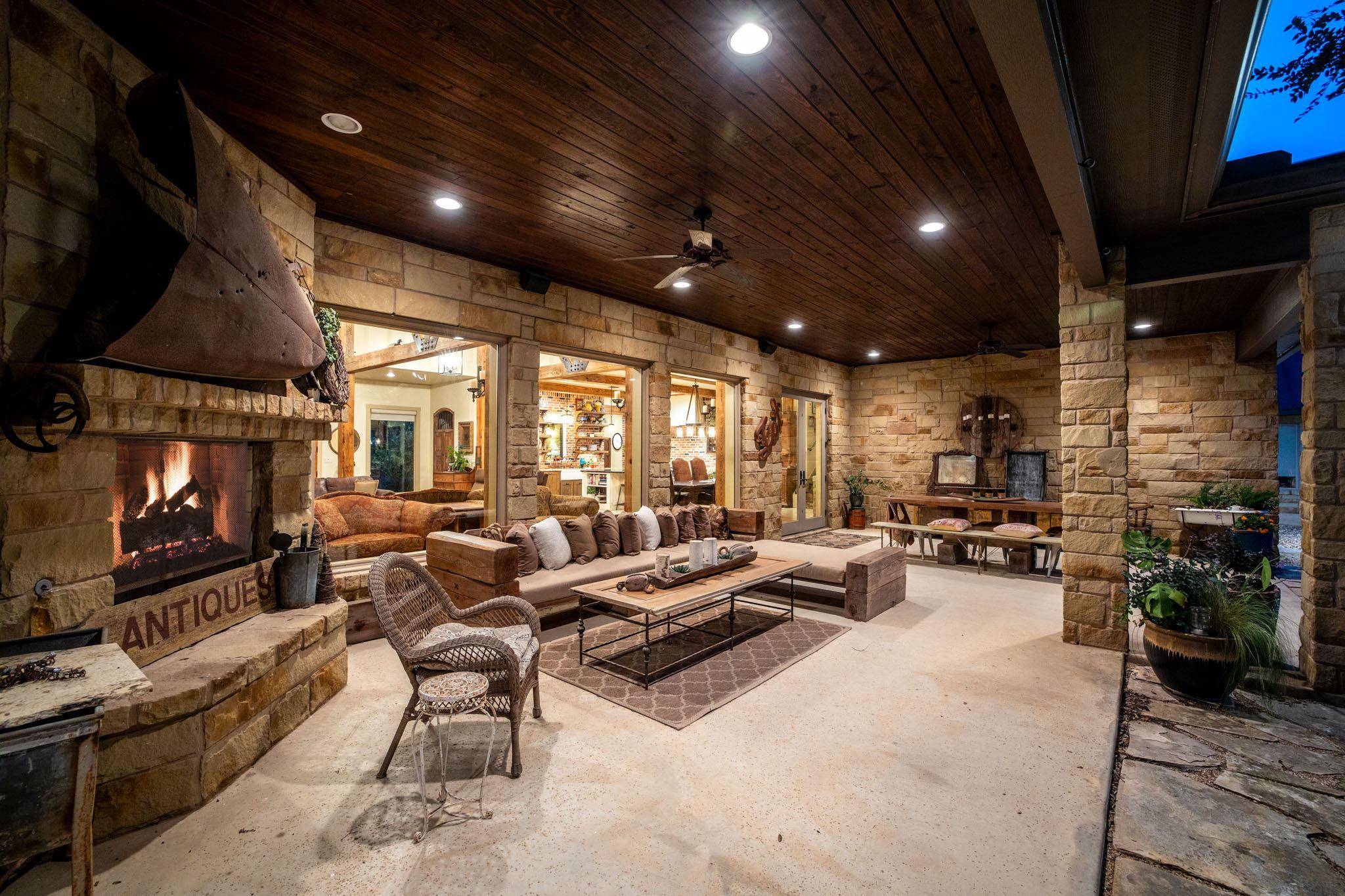 New Braunfels, TX 78132,1606 Bordeaux Blanc