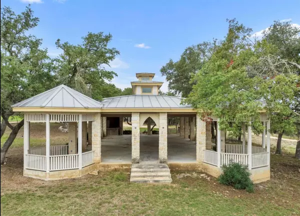 Wimberley, TX 78676,251 Circle DR