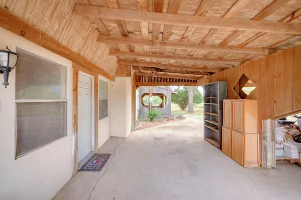 Devine, TX 78016,4598 State Highway 173 N