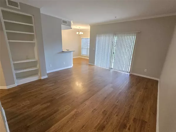 6000 Shepherd Mountain CV #408, Austin, TX 78730