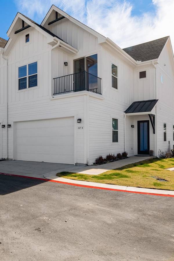 267 Lourdes CT #B, Dripping Springs, TX 78620