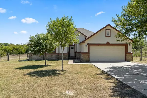 135 Acuna CT, Del Valle, TX 78617