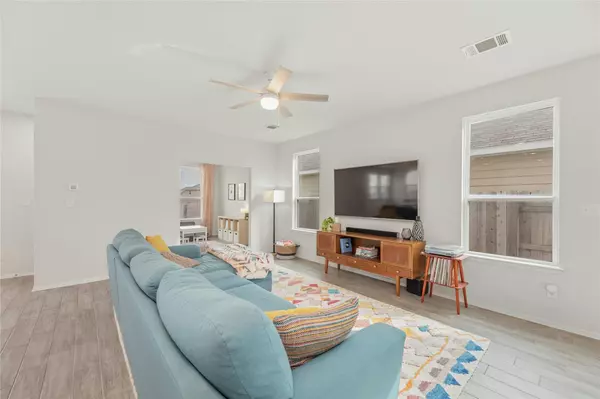 6053 Urbano BND, Round Rock, TX 78665