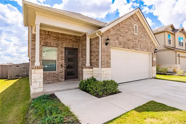 230 Small Seed DR, Buda, TX 78610