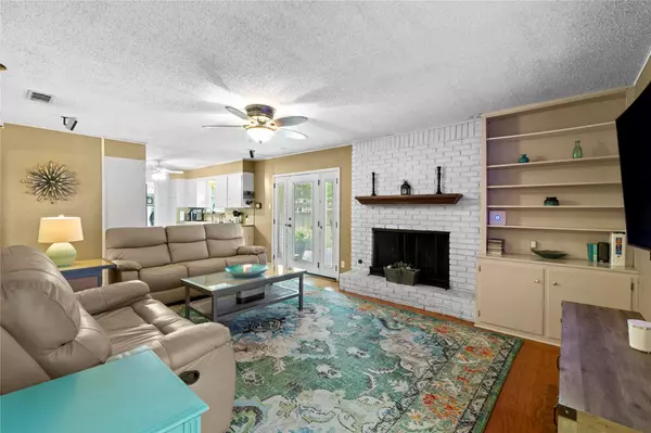Austin, TX 78757,3206 Silverleaf DR