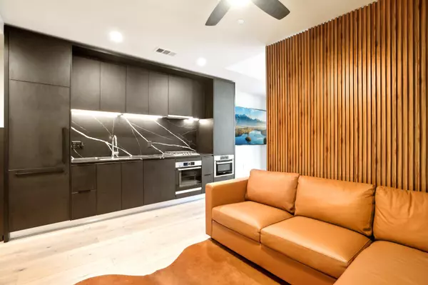 Austin, TX 78701,44 East Ave #2806