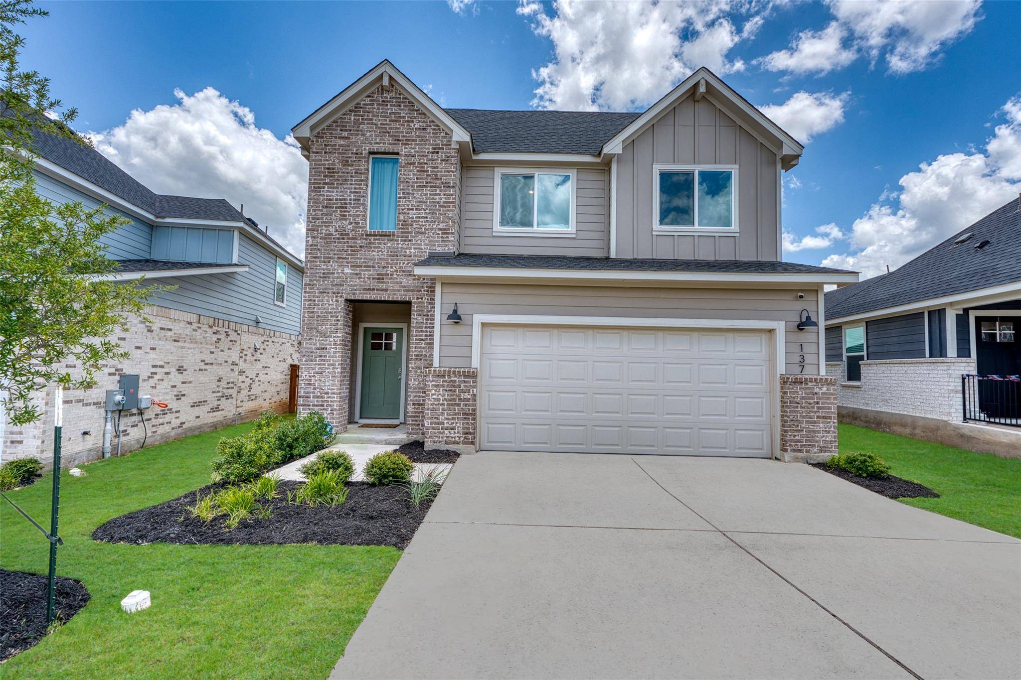 137 Standing Rock LN, Marble Falls, TX 78654