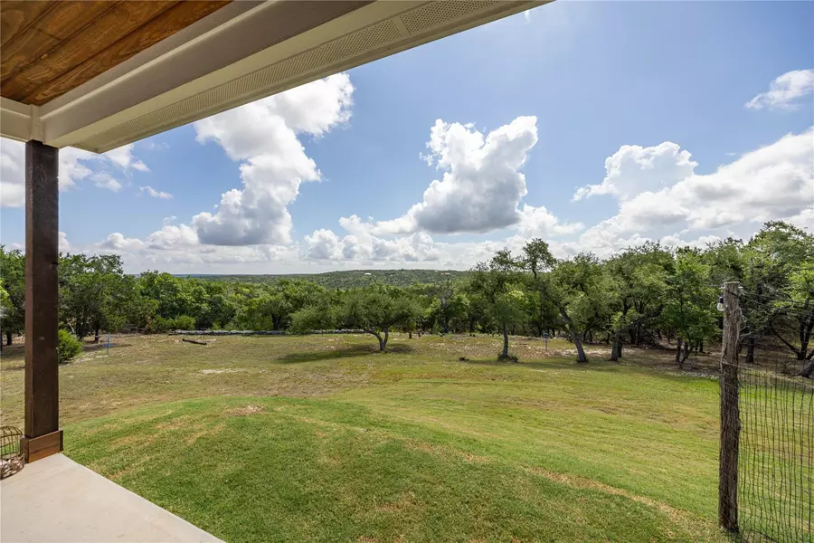 150 Panorama DR, Wimberley, TX 78676