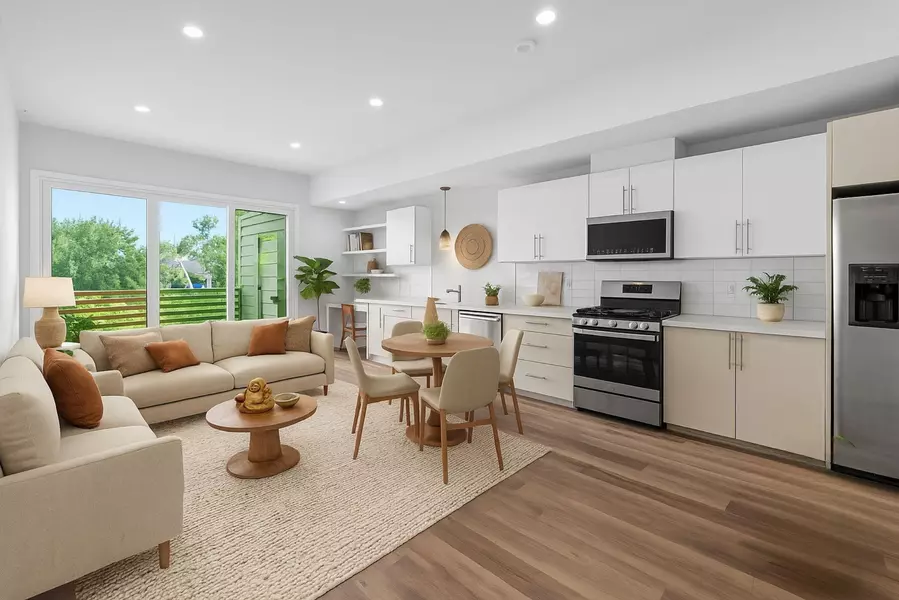 4004 Banister LN #214, Austin, TX 78704