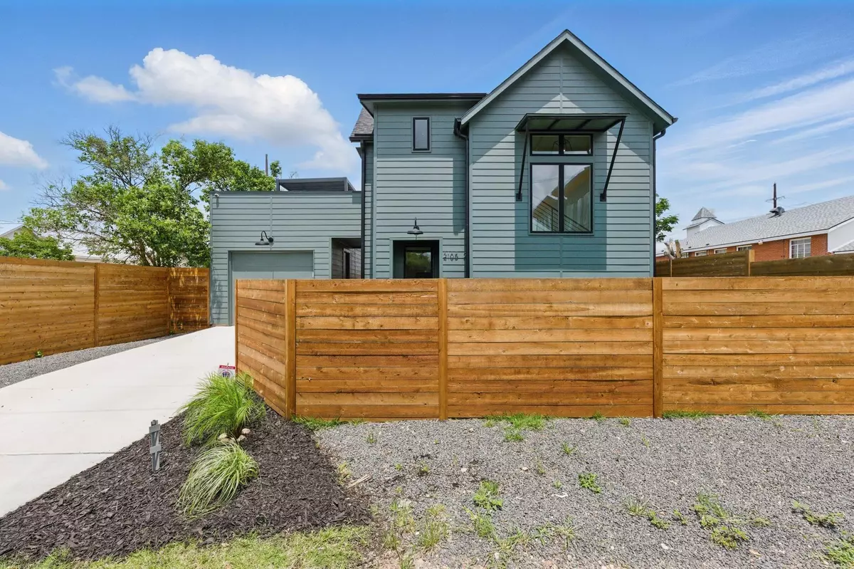 Austin, TX 78702,2105 SL Davis Ave #2