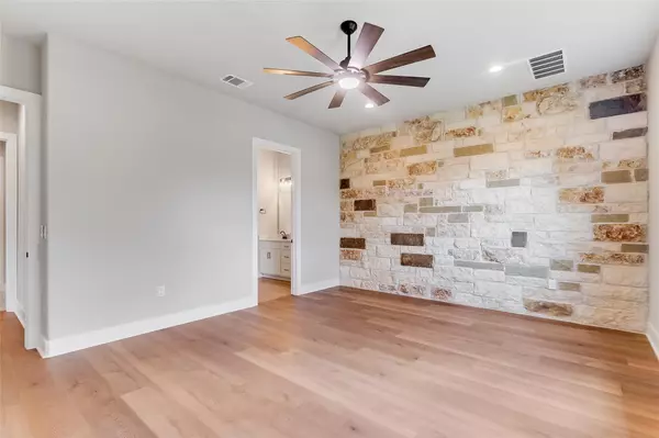 Bertram, TX 78605,124 Draper LN