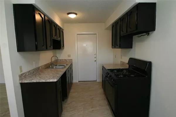 Austin, TX 78744,6605 Bluestone ST