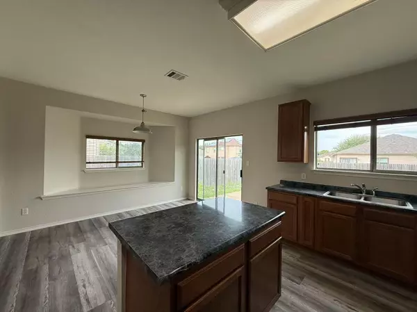 1722 E Mesa Park CV, Round Rock, TX 78664