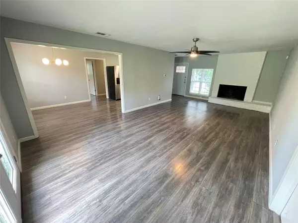 Austin, TX 78758,8436 Jamestown DR