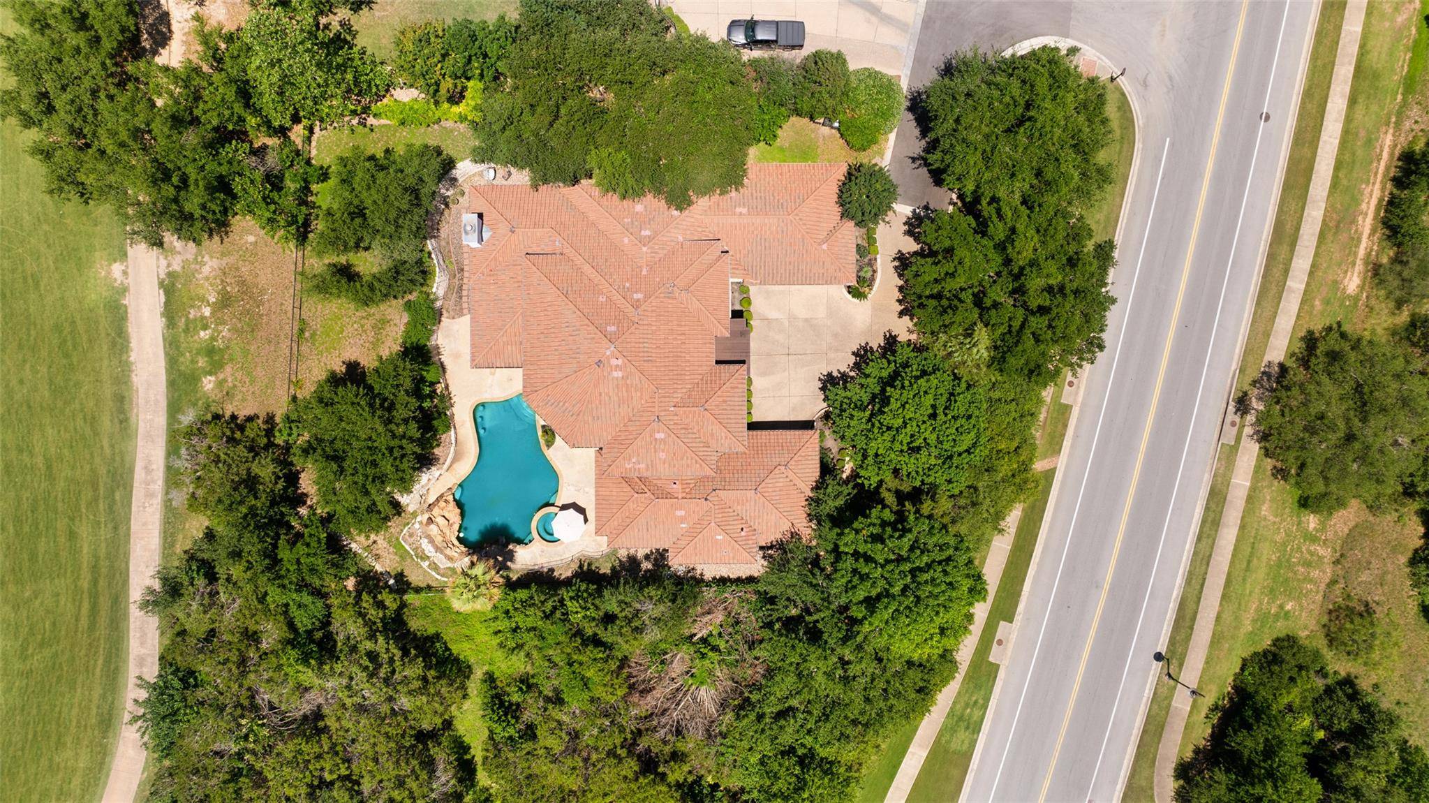 Austin, TX 78732,2404 University Club DR