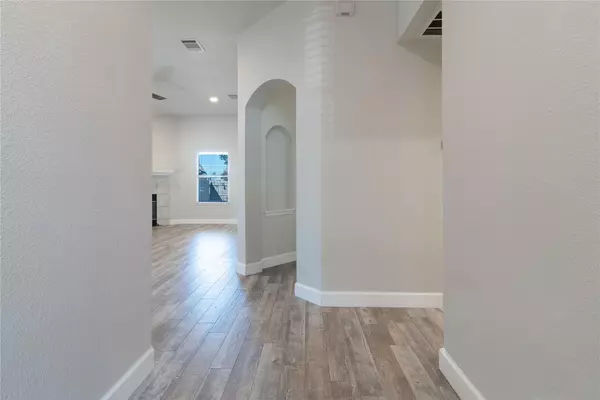 Jarrell, TX 76537,216 Brickyard LN