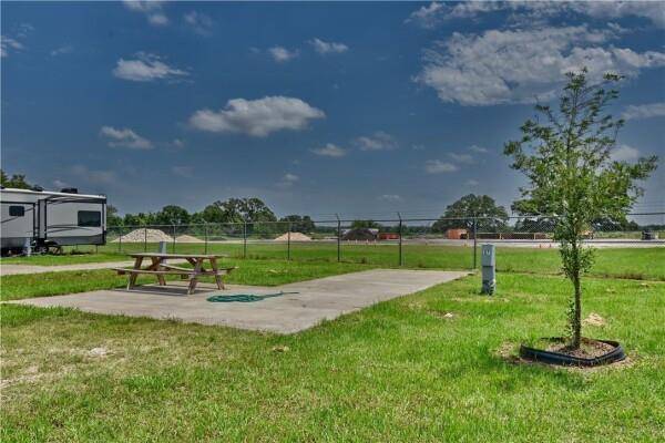 Bastrop, TX 78602,1417 FM 969 HWY #002