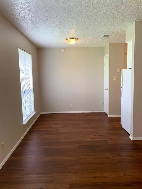 Austin, TX 78745,5303 Saint Georges Green #D