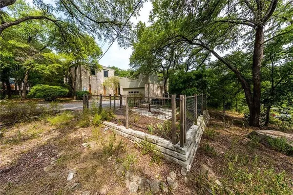 Austin, TX 78746,3 Inwood CIR