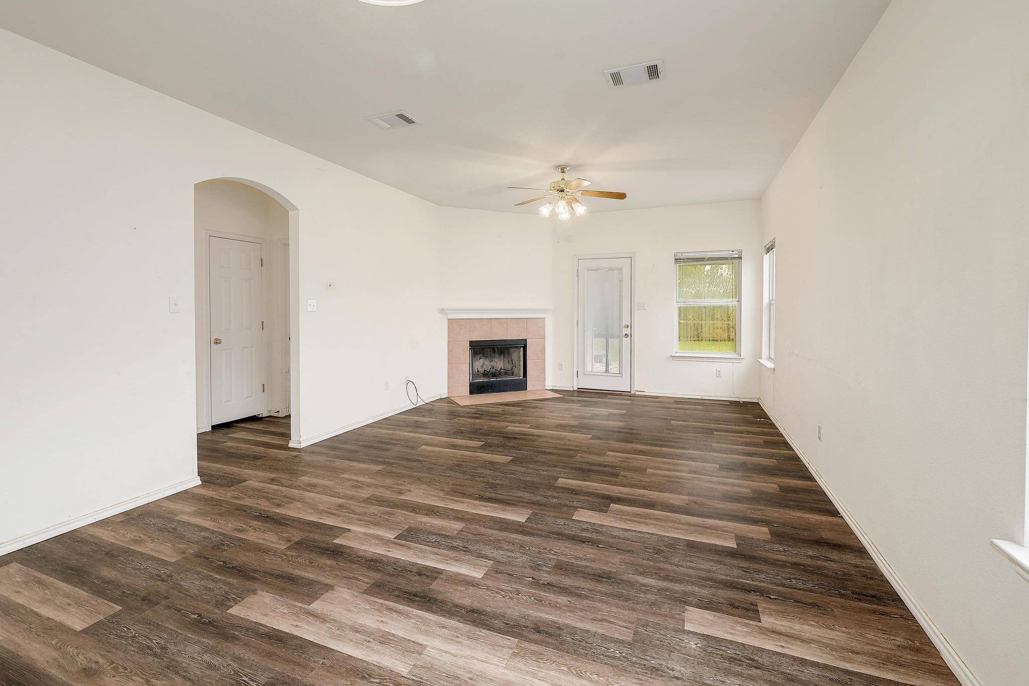 Hutto, TX 78634,408 Wiley ST