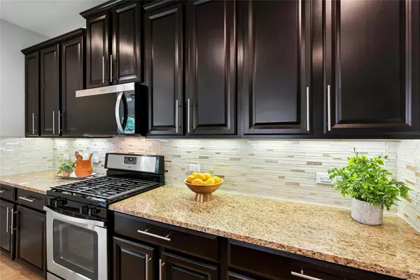 Buda, TX 78610,390 Fletcher BND