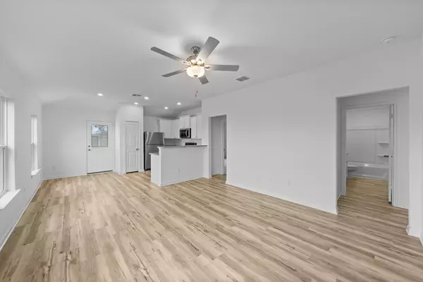 Elgin, TX 78621,14705 Eagles Claw WAY
