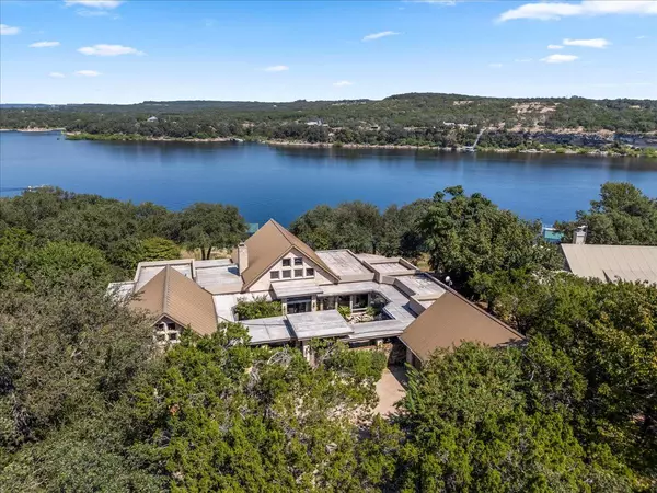 24736 Travis Lakeside DR #A, Spicewood, TX 78669