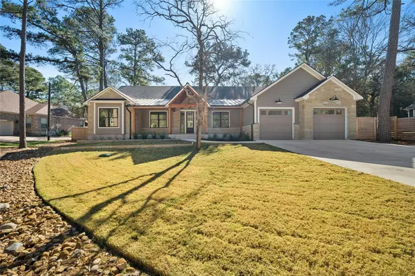 319 Akaloa DR, Bastrop, TX 78602