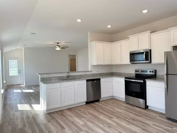 Jarrell, TX 76537,105 Morrison DR