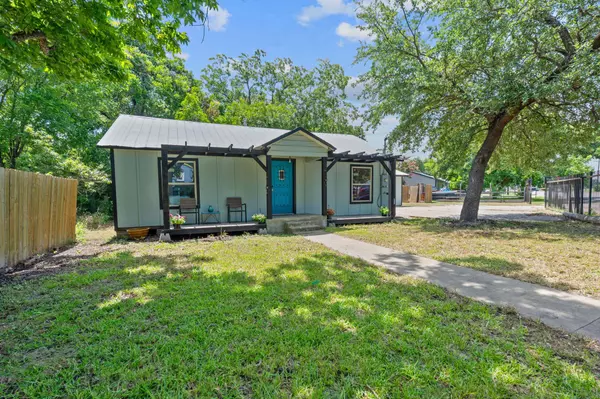 Lockhart, TX 78644,1013 N Colorado ST