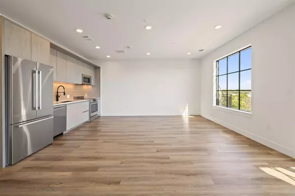 Austin, TX 78745,4315 S Congress Ave #428