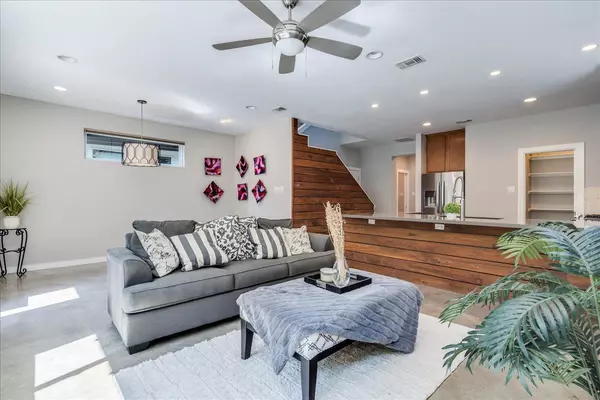 Austin, TX 78704,3505 Villa CT #11