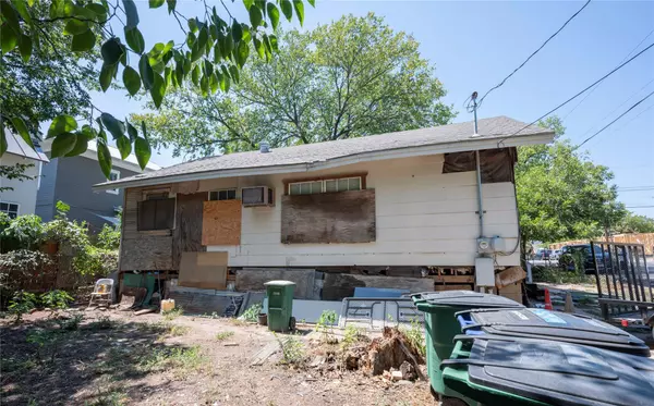 Austin, TX 78702,2603 E 14th ST