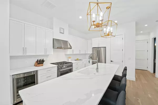 Austin, TX 78746,1910 Rue De St Tropez #2