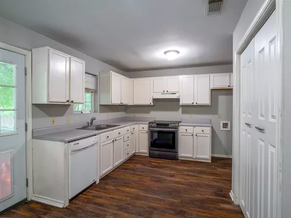 Burnet, TX 78611,601 E Marble ST
