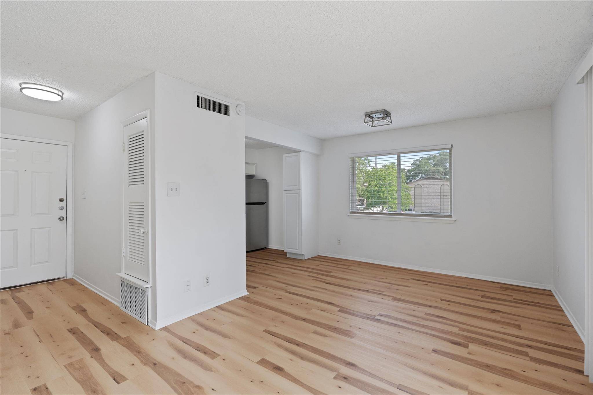 2707 Windswept CV #201, Austin, TX 78745