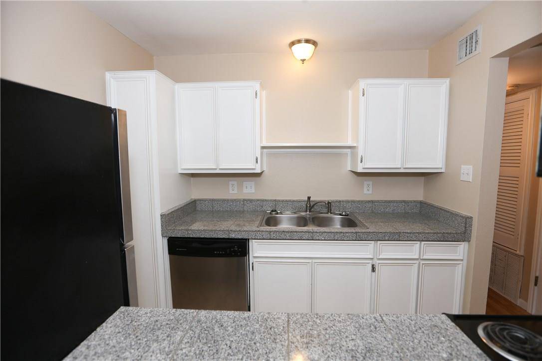 Austin, TX 78705,400 W 35TH ST #202
