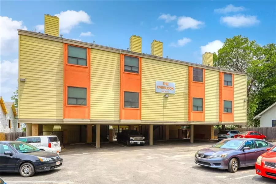 908 Poplar ST #105, Austin, TX 78705