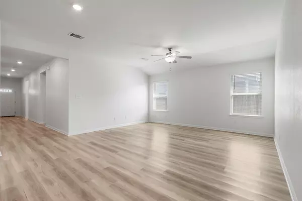 Hutto, TX 78634,121 Oakdale Meadows LN