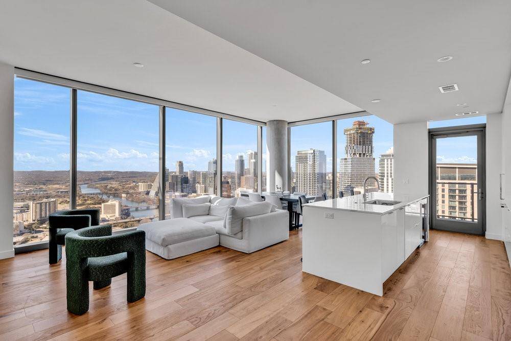 44 East Ave #4303, Austin, TX 78701