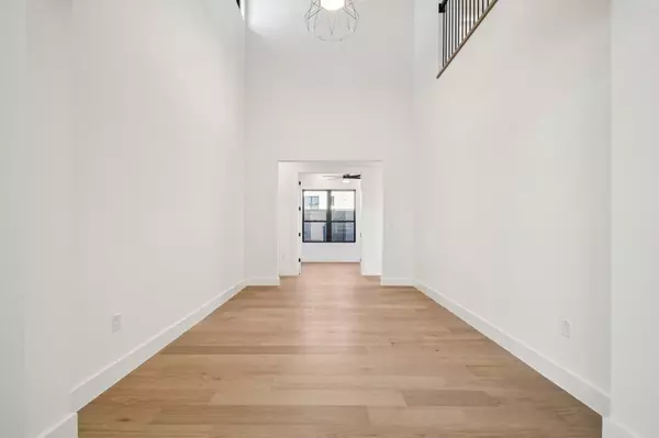 Austin, TX 78730,5903 Moondust LN