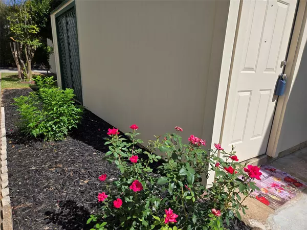 Austin, TX 78736,6718 Silvermine DR #804