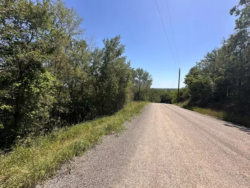 147 Waikiki DR, Bastrop, TX 78602