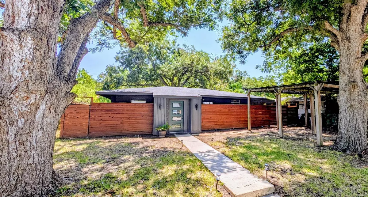 San Marcos, TX 78666,922 Haynes ST