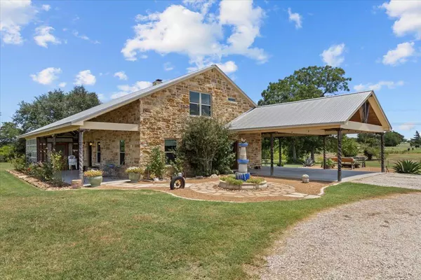 Schulenburg, TX 78956,7835 Berger RD