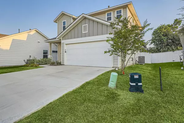 Elgin, TX 78621,105 Appleberry LN